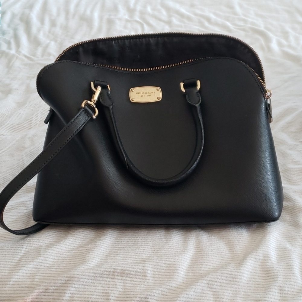 Michael Kors black medium size purse